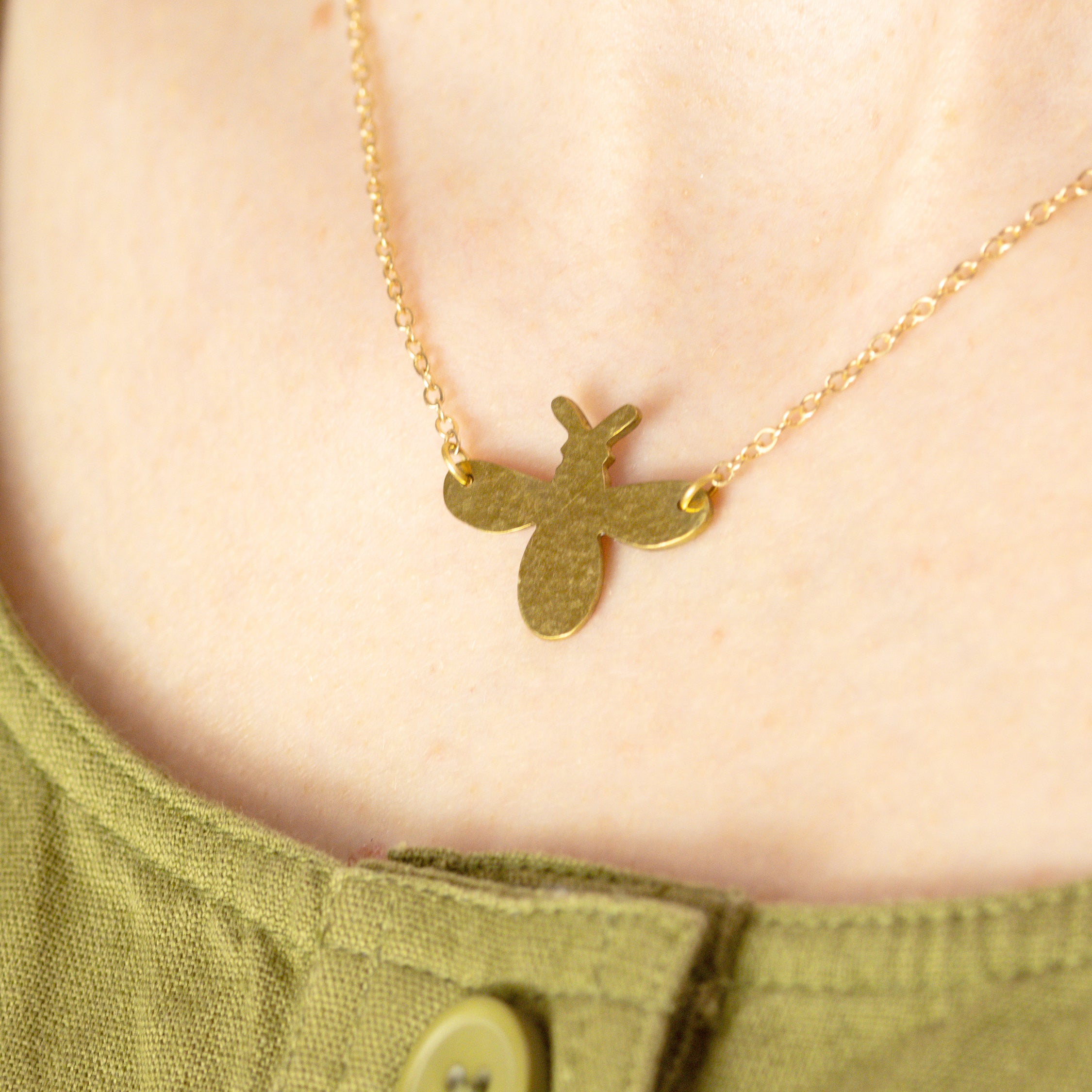 Bee Small Necklace