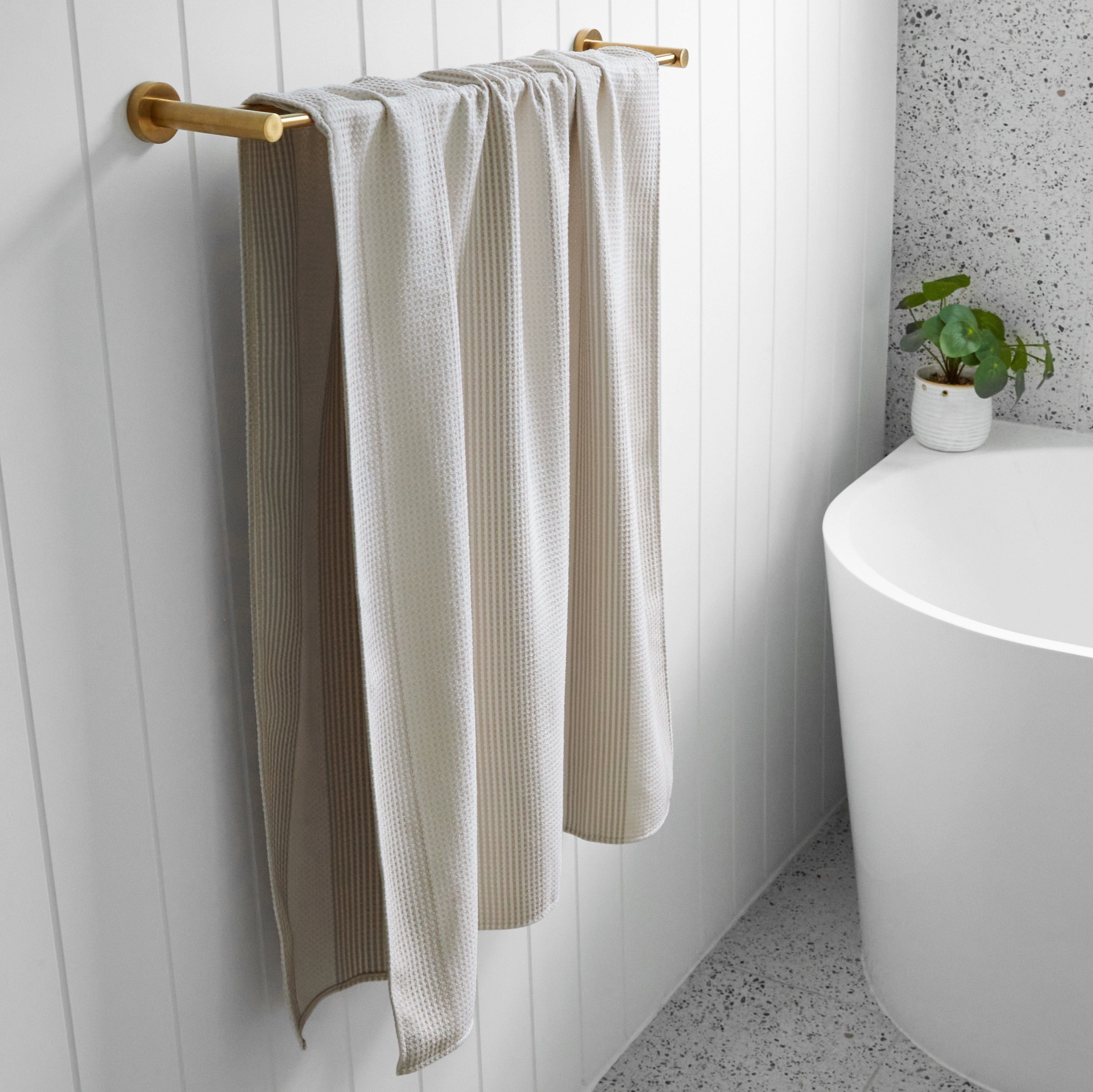 Dock & Bay Large Bath Towel - Coconut Cream