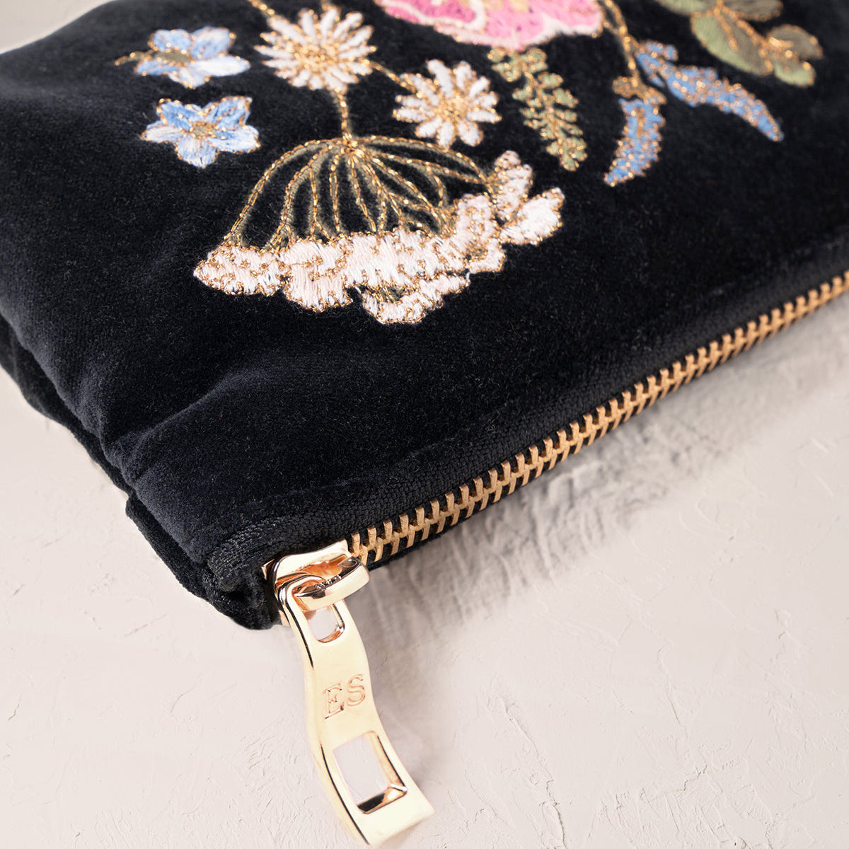 Pressed Flowers Coin Purse - Charcoal