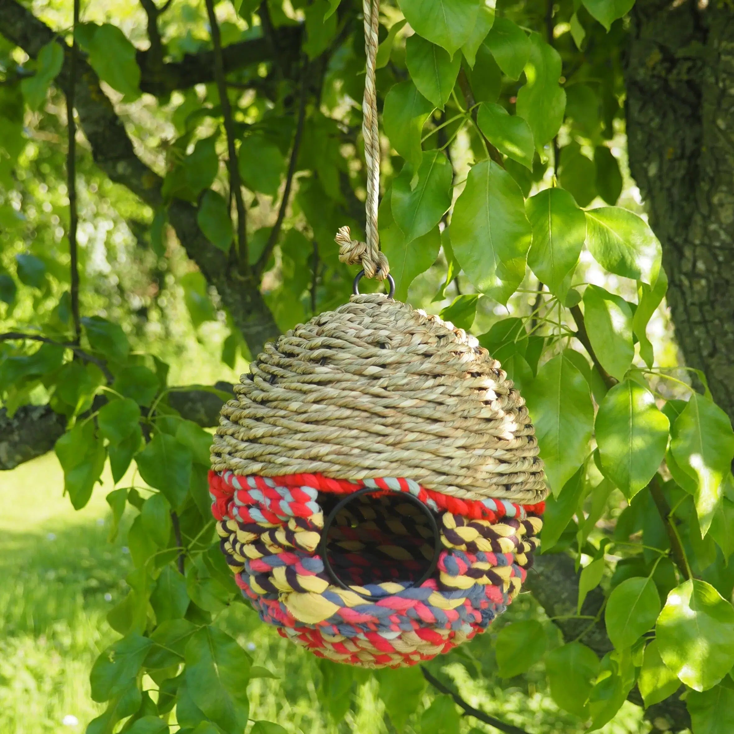 Munja & Reclaimed Sari Fabric Bird Nester