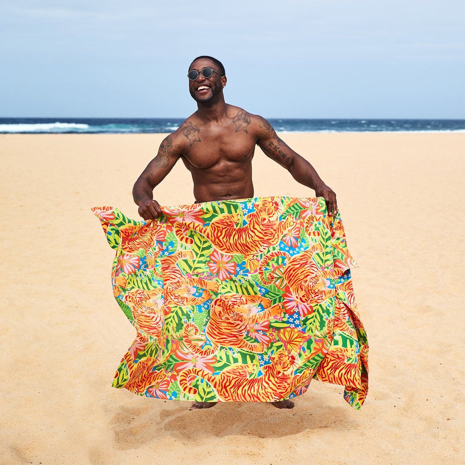Exclusive WWF x Dock & Bay Quick Dry Beach Towel - Jungle Roar