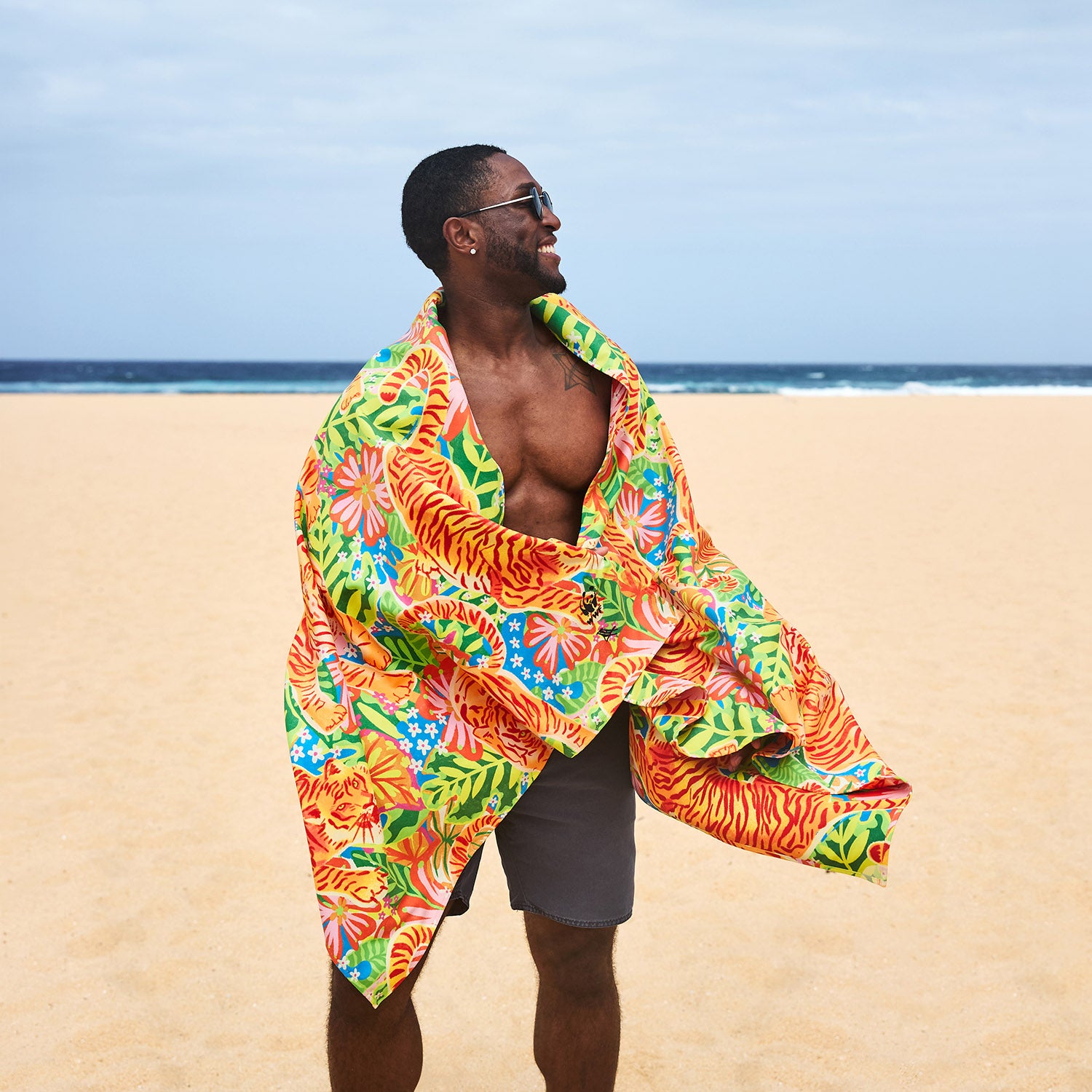 Exclusive WWF x Dock & Bay Quick Dry Beach Towel - Jungle Roar