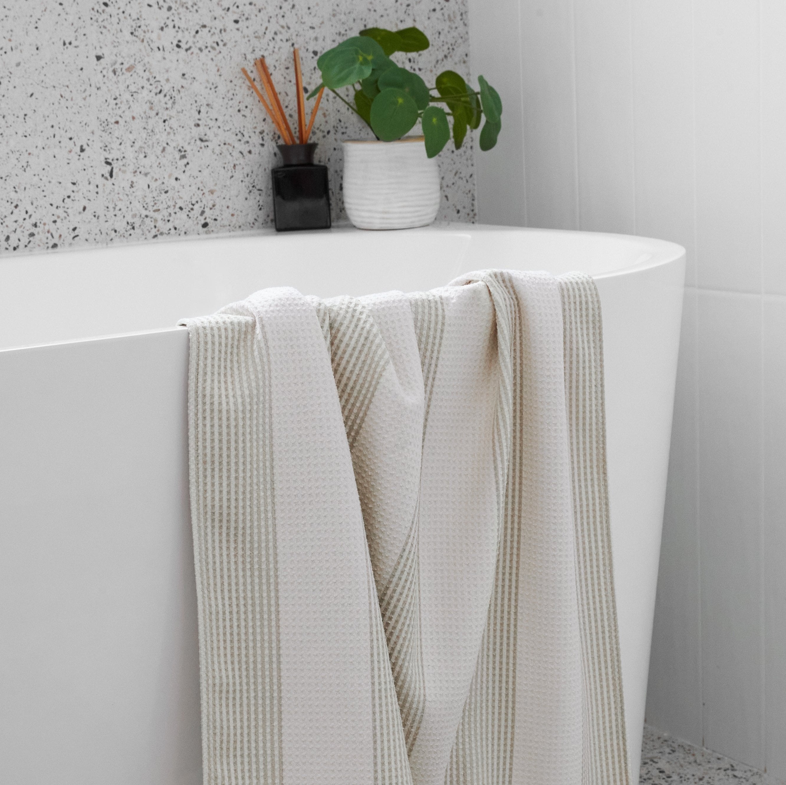 Large Bath Towel - Coconut Cream