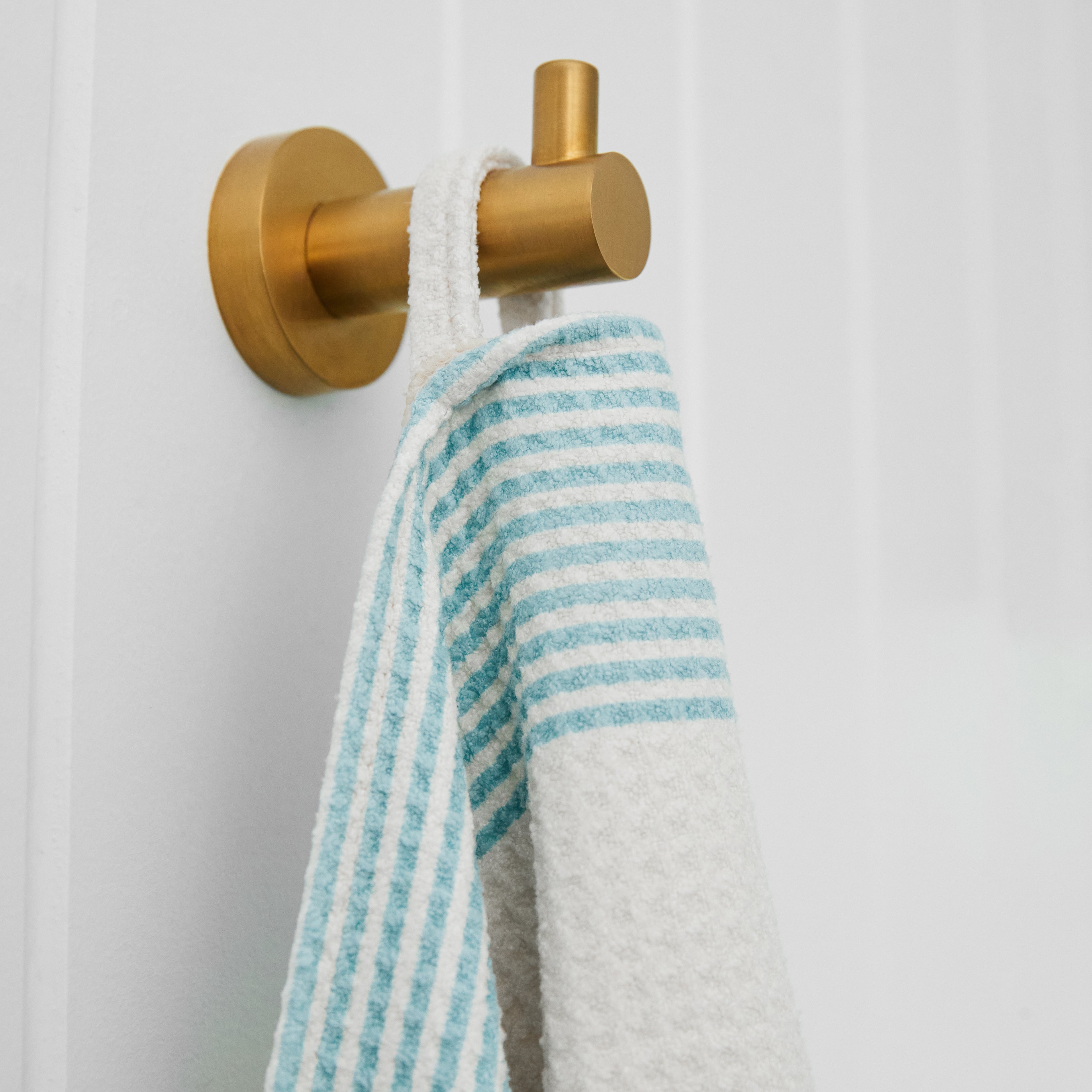 Large Bath Towel - Serene Seafoam