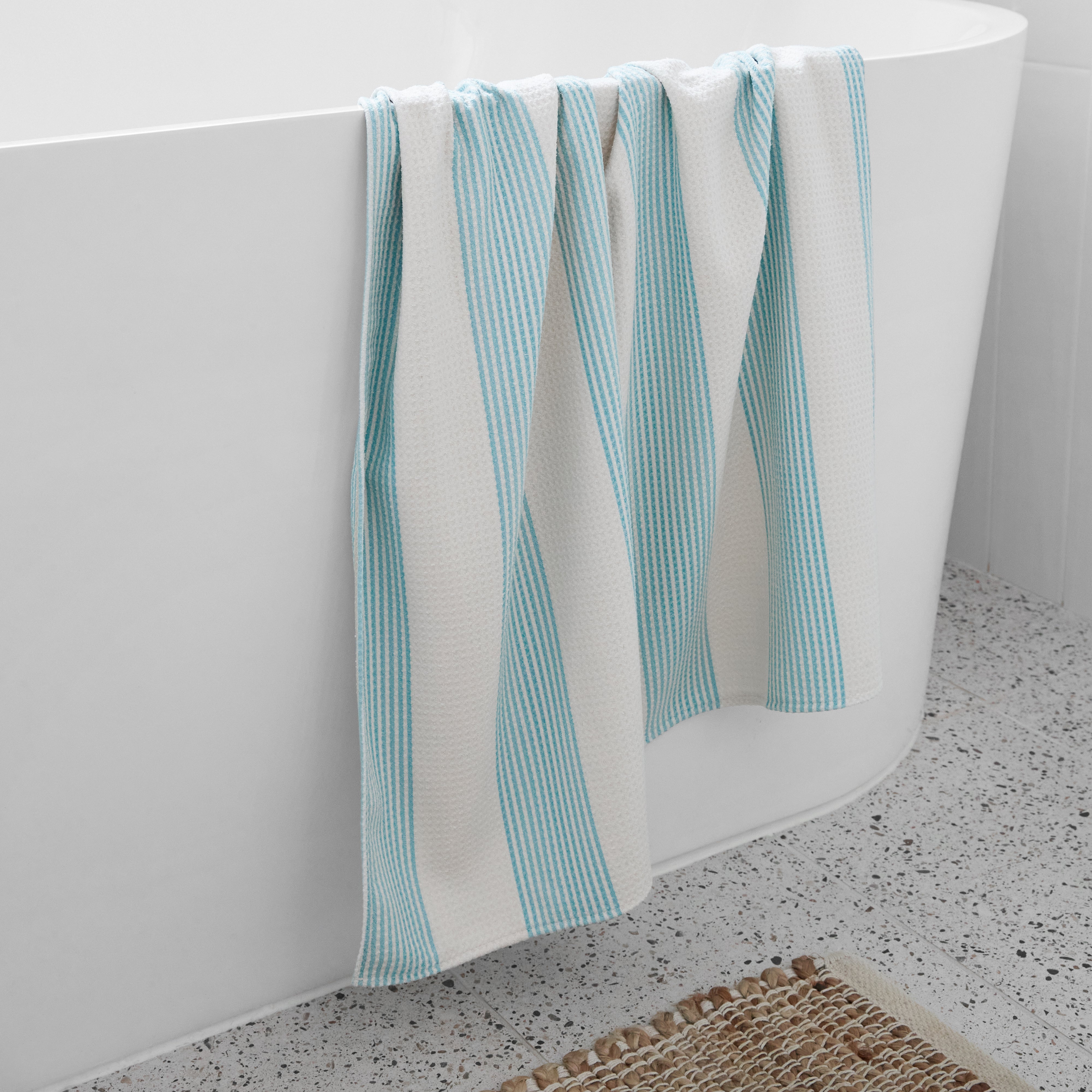 Large Bath Towel - Serene Seafoam