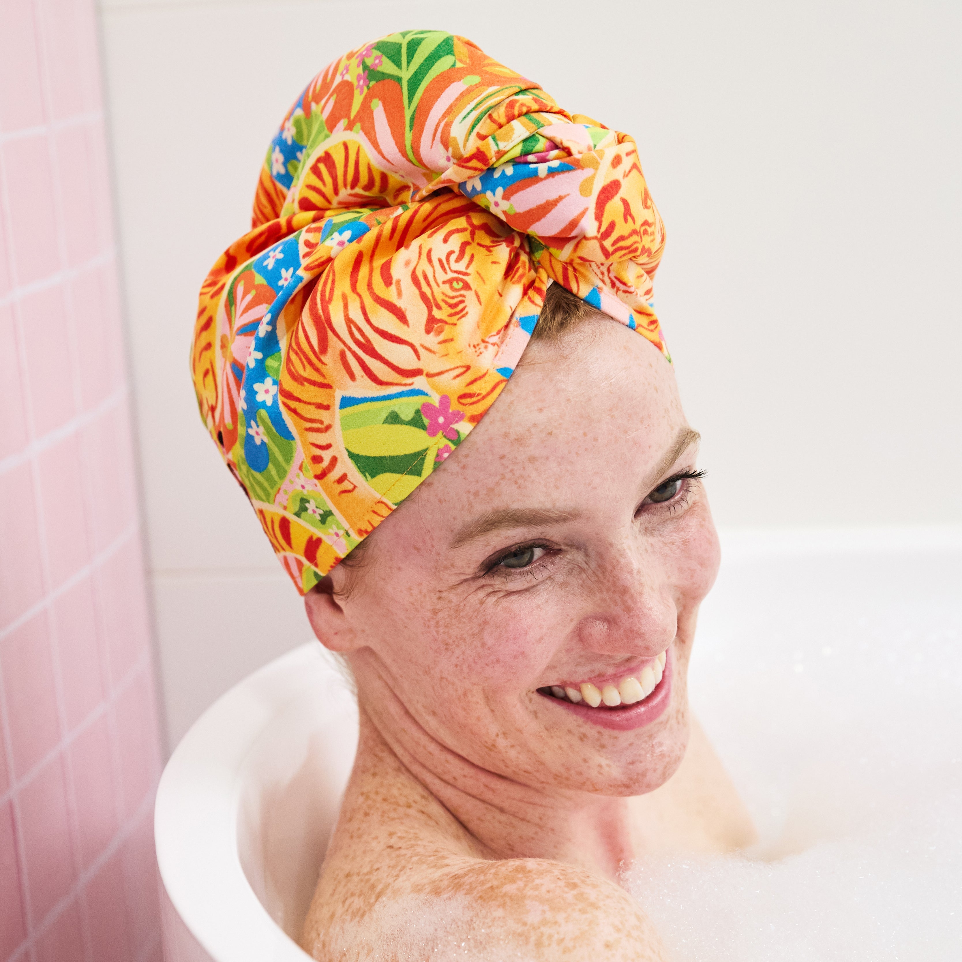 Exclusive WWF x Dock & Bay Hair Wrap - Jungle Roar