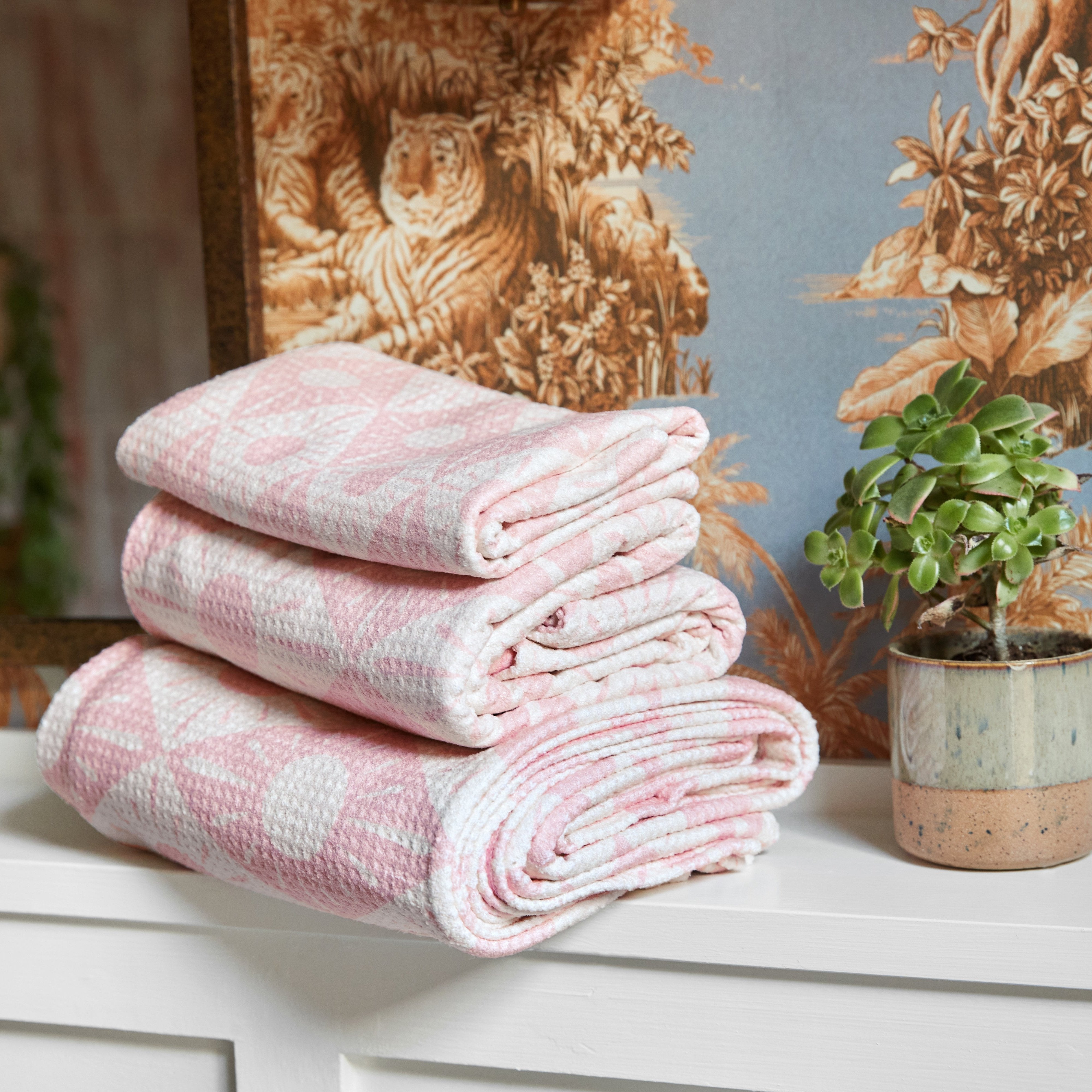 Large Bath Towel - Diamond Pink