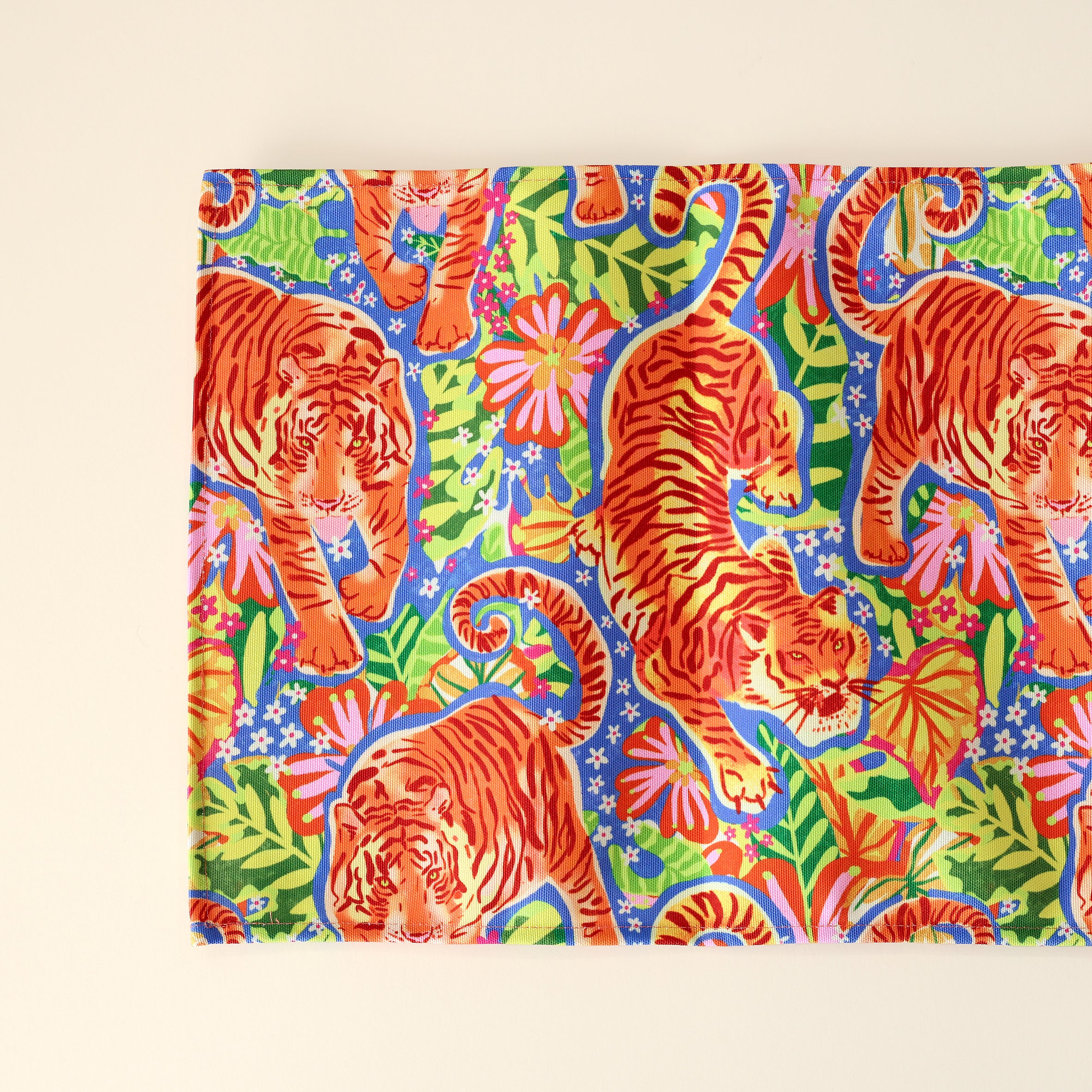 WWF Jungle Roar Table Runner