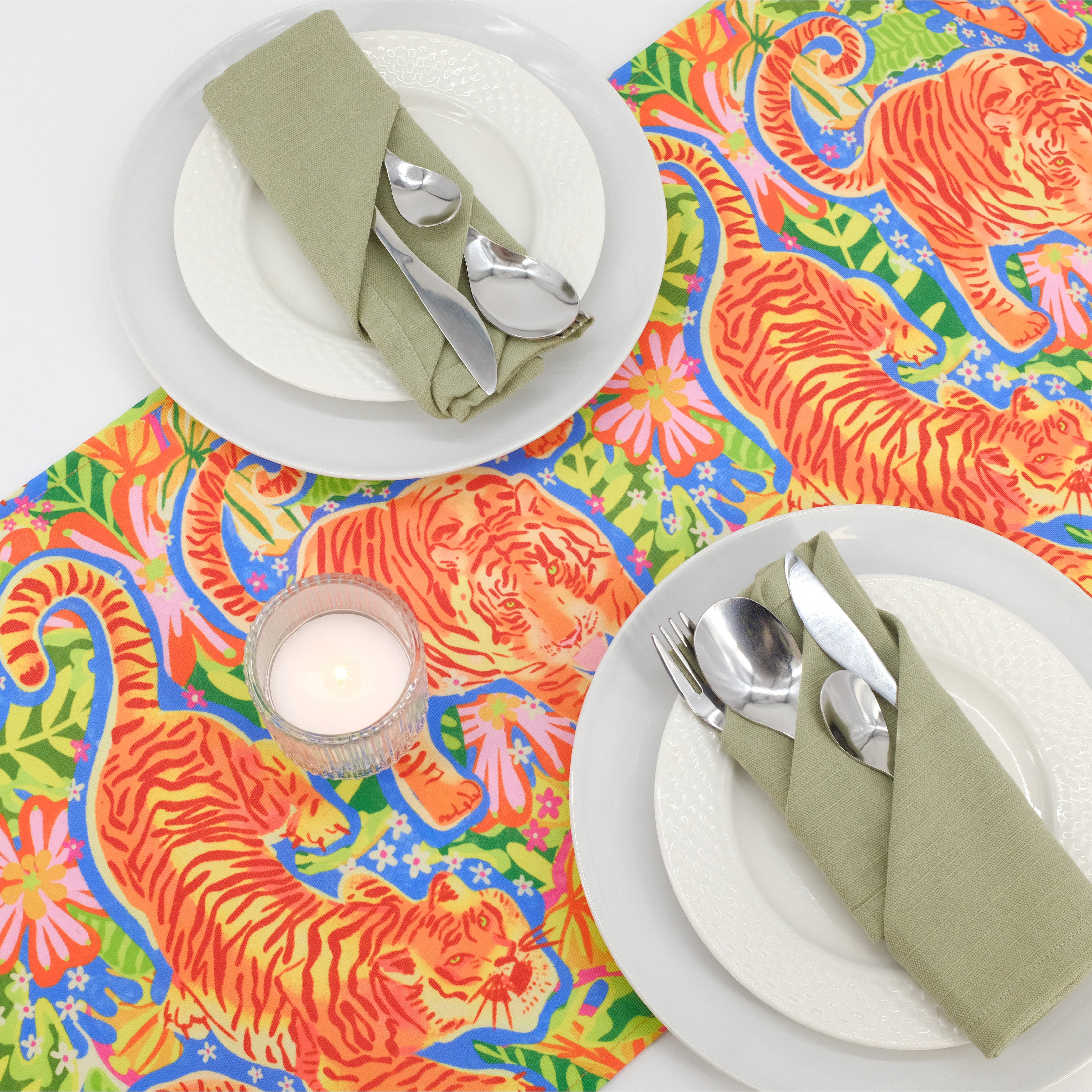 WWF Jungle Roar Table Runner